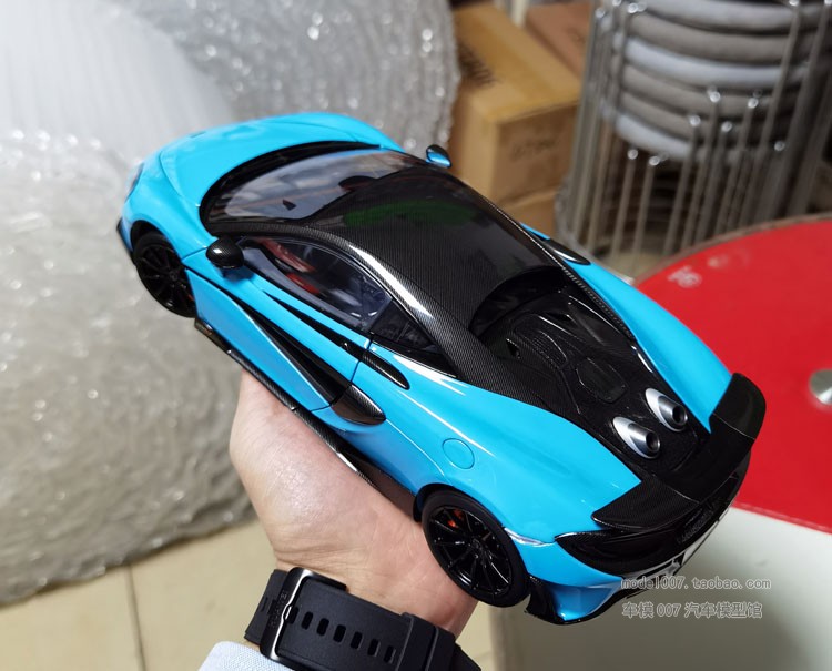 McLaren 600LT 1-18 LCD (2)