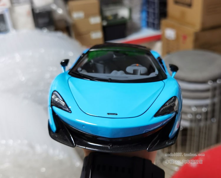 McLaren 600LT 1-18 LCD (4)
