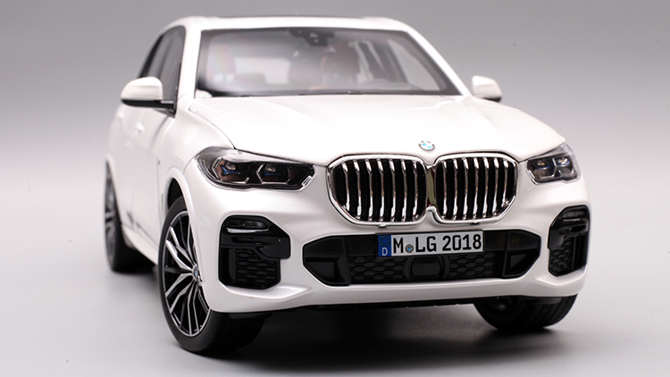 BMW X5 118 Norev (3)