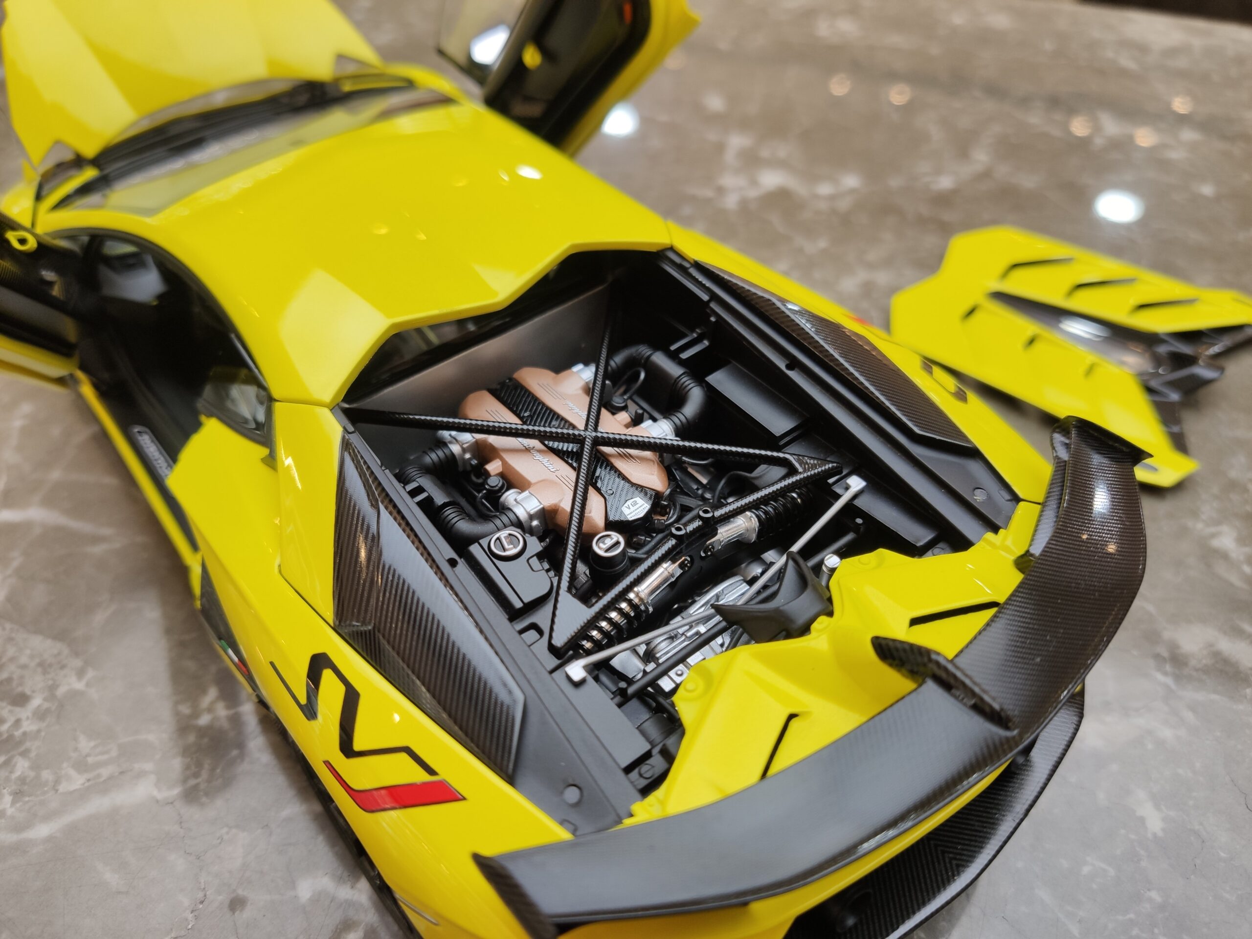 Lamborghini Aventador SVJ 1-18 AUTOart (18)