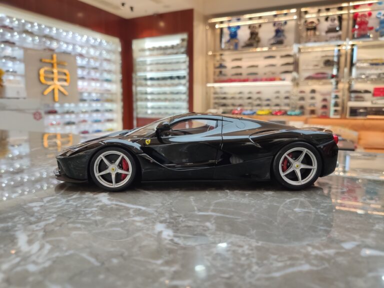 Ferrari Laferrari Rafa 1:18 BBR ( Black ) -