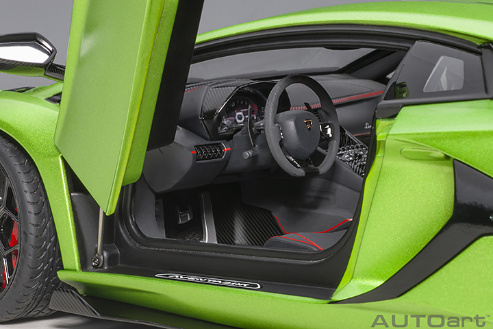 Lamborghini Aventador SVJ 1-18 AUTOart (9)