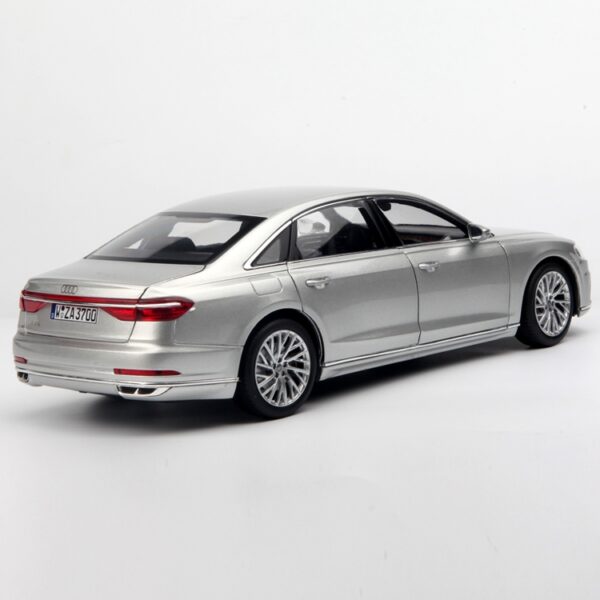 1/18 アウディ A8 ロング BBS カスタム ノレブ製