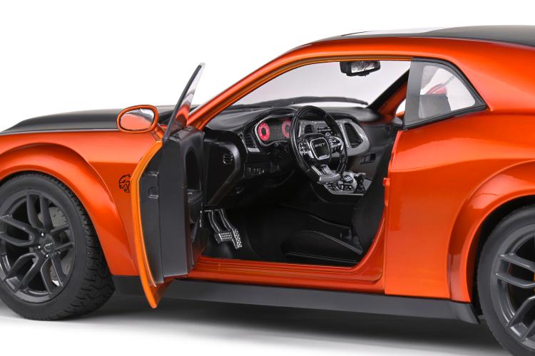 Dodge Hellcat Challenger SRT 1-18 Solido (4)