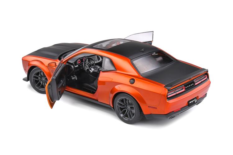 Dodge Hellcat Challenger SRT 1-18 Solido (5)