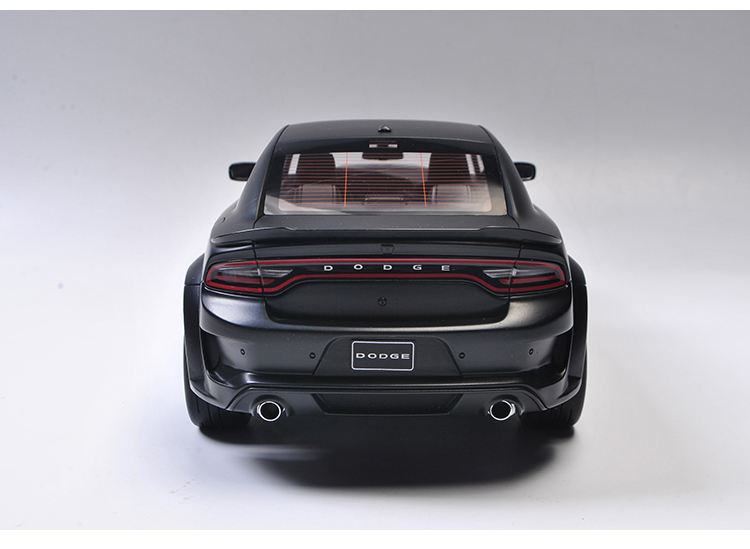 Dodge SRT Hellcat Charger GT Spirit 1-18 (9)