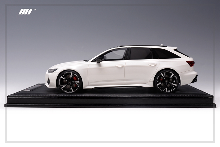 Audi RS6 C8 MotorHelix MH 1-18 (2)