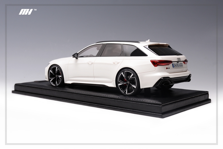 Audi RS6 C8 MotorHelix MH 1-18 (3)