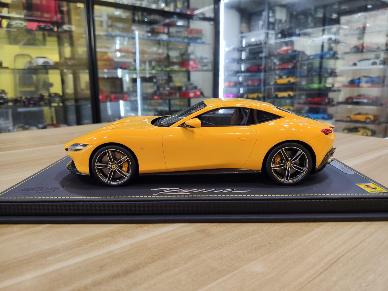 BBR 1/18 Ferrari ROMA Limit Resin Diecast Model Car Toy