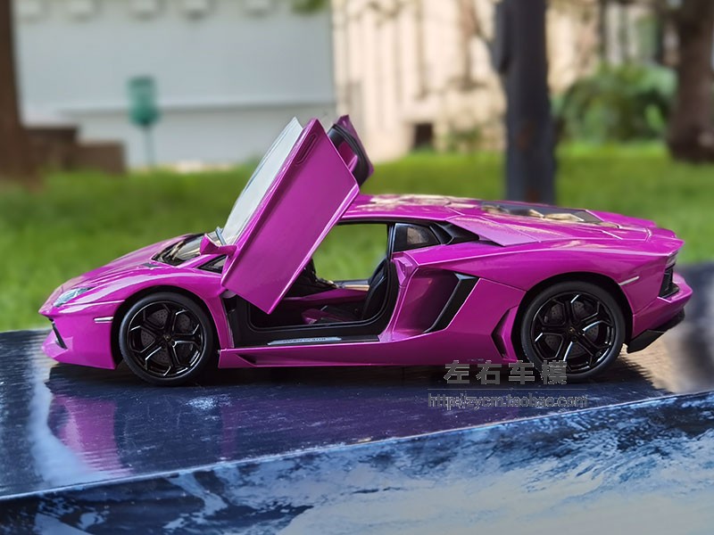 Lamborghini Aventador LP700 Welly 1-18 (2)