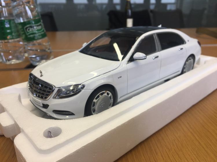 Mercedes-Benz Maybach S-Class S600 Almost Real 1-18 (7)