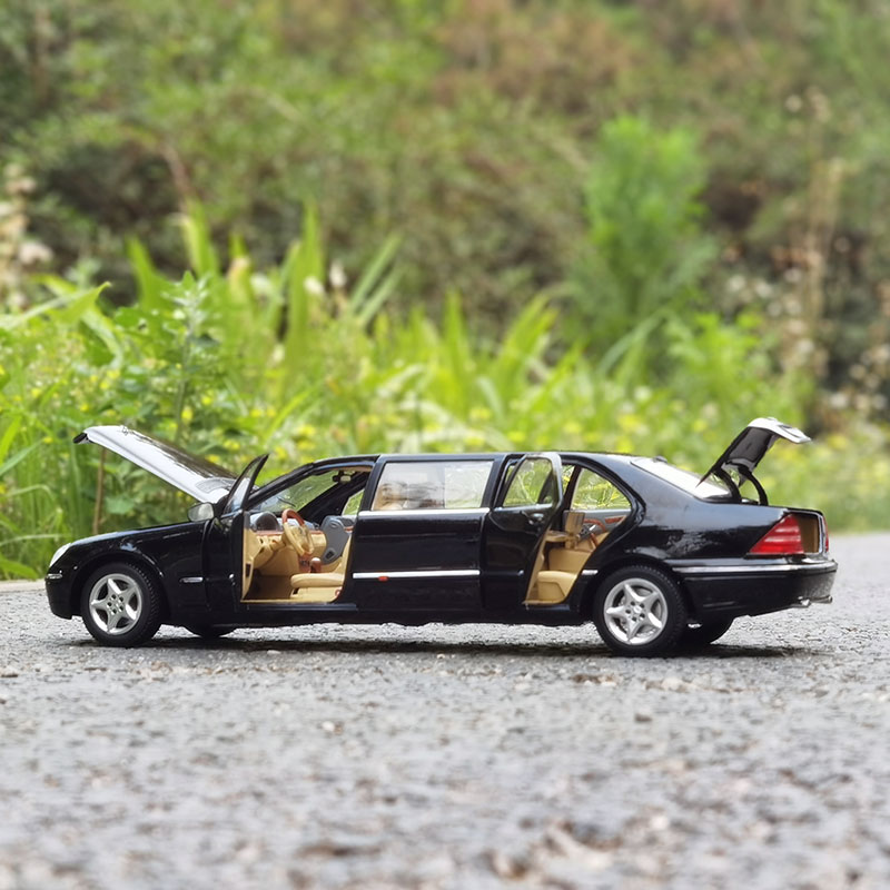 Mercedes-Benz S600 W220 Pullman 2000 Sunstar 1:18 ( Black ) -