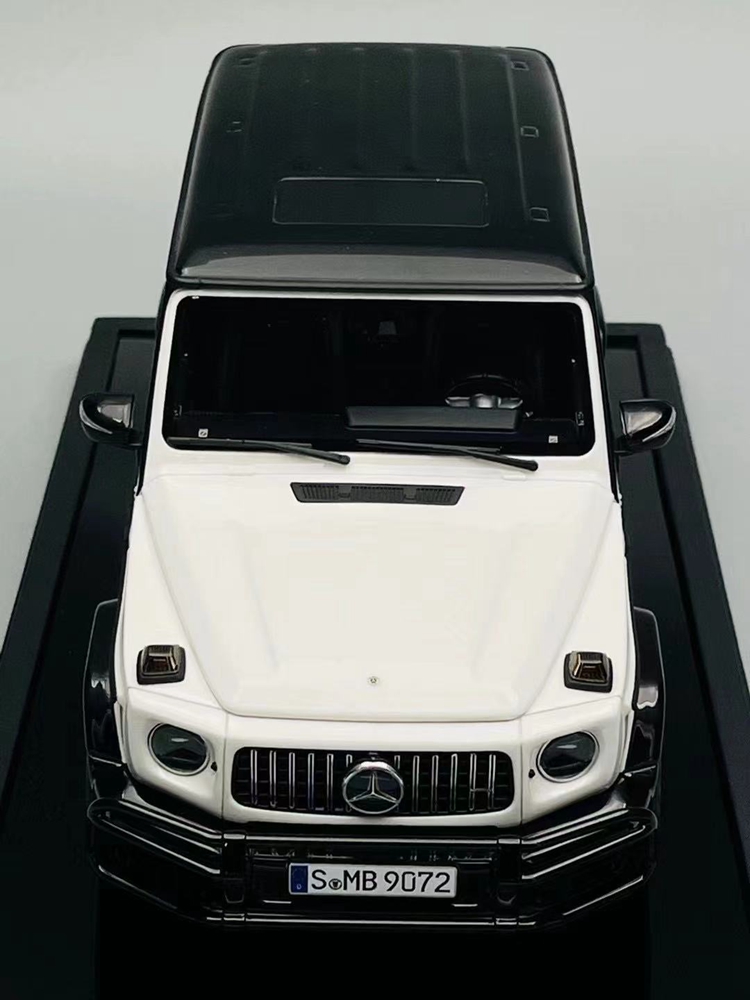 Mercedes-Benz G63 AMG 1-18 MotorHelix (8)