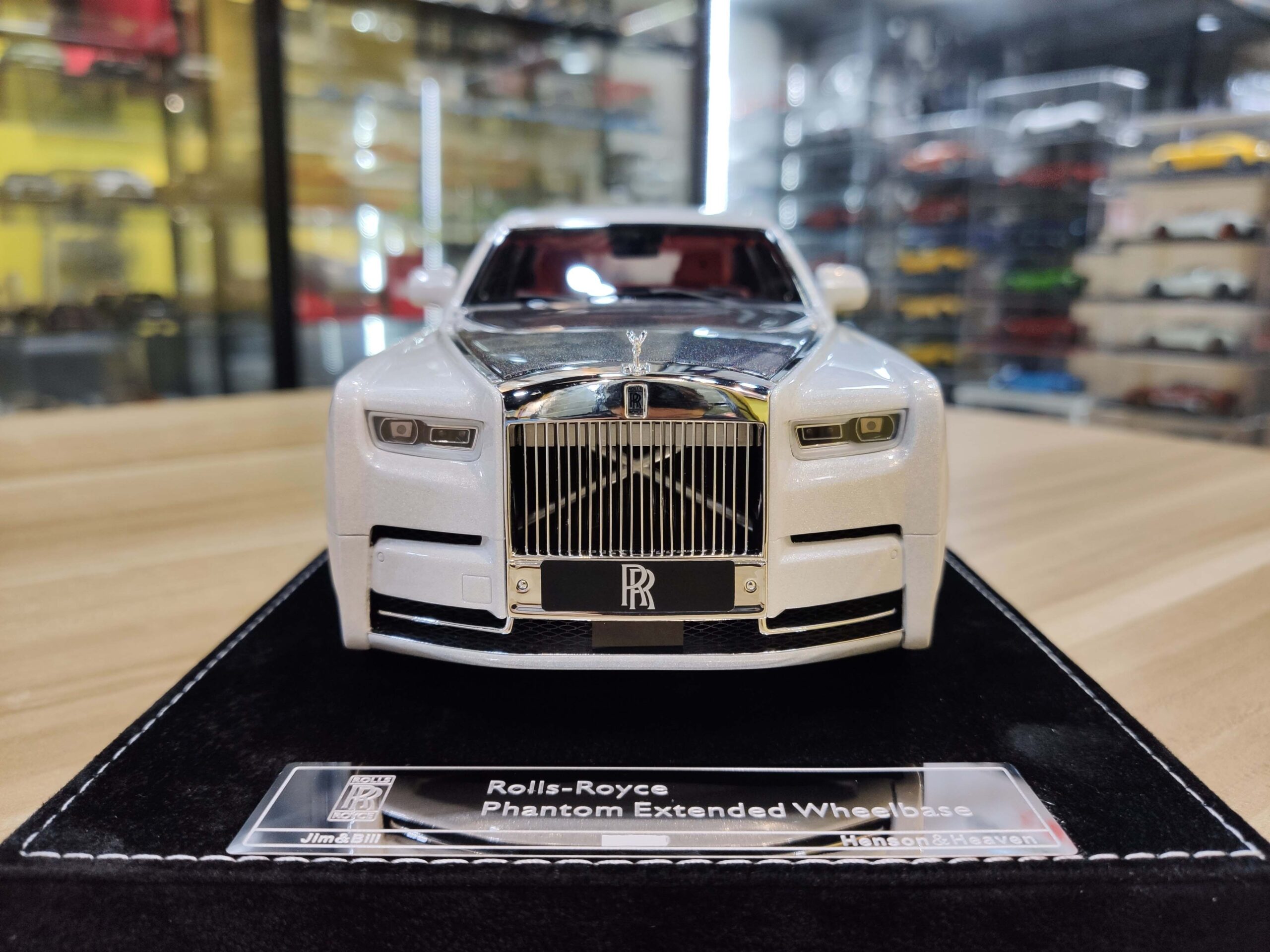 Rolls-Royce Phantom Extended Wheelbase 1-18 HH Model (15)