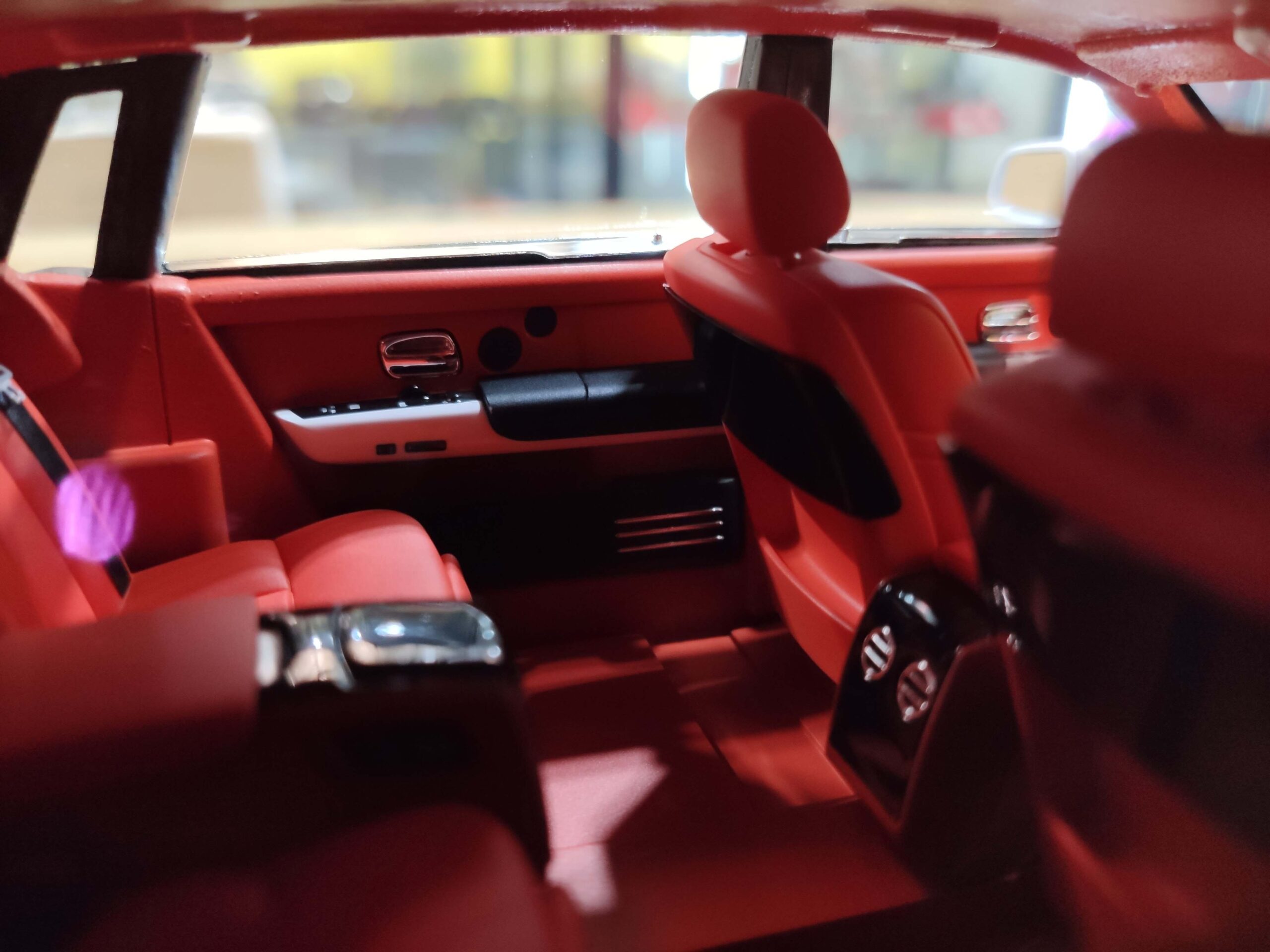 Rolls-Royce Phantom Extended Wheelbase 1-18 HH Model (9)