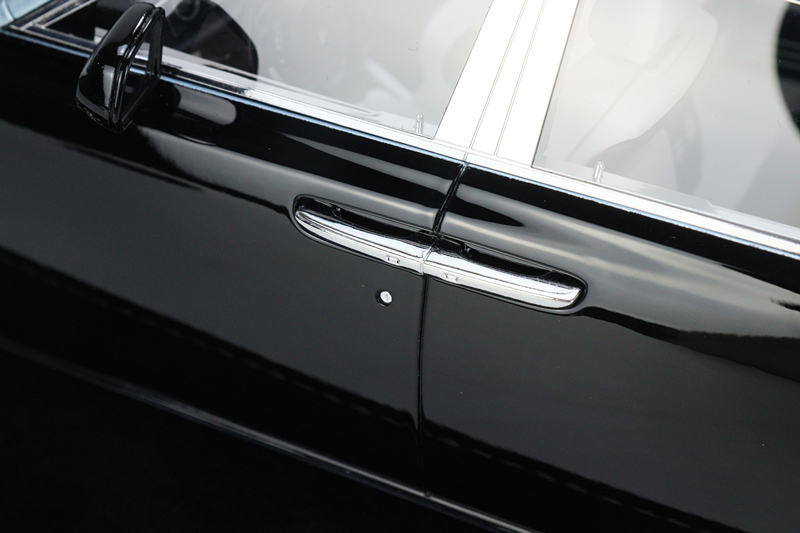 Rolls-Royce Phantom Extended Wheelbase thế hệ thứ VIII 1-18 HH Model (7)