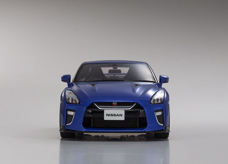 Nissan GTR R35 2020 Kyosho 1-18 (3)
