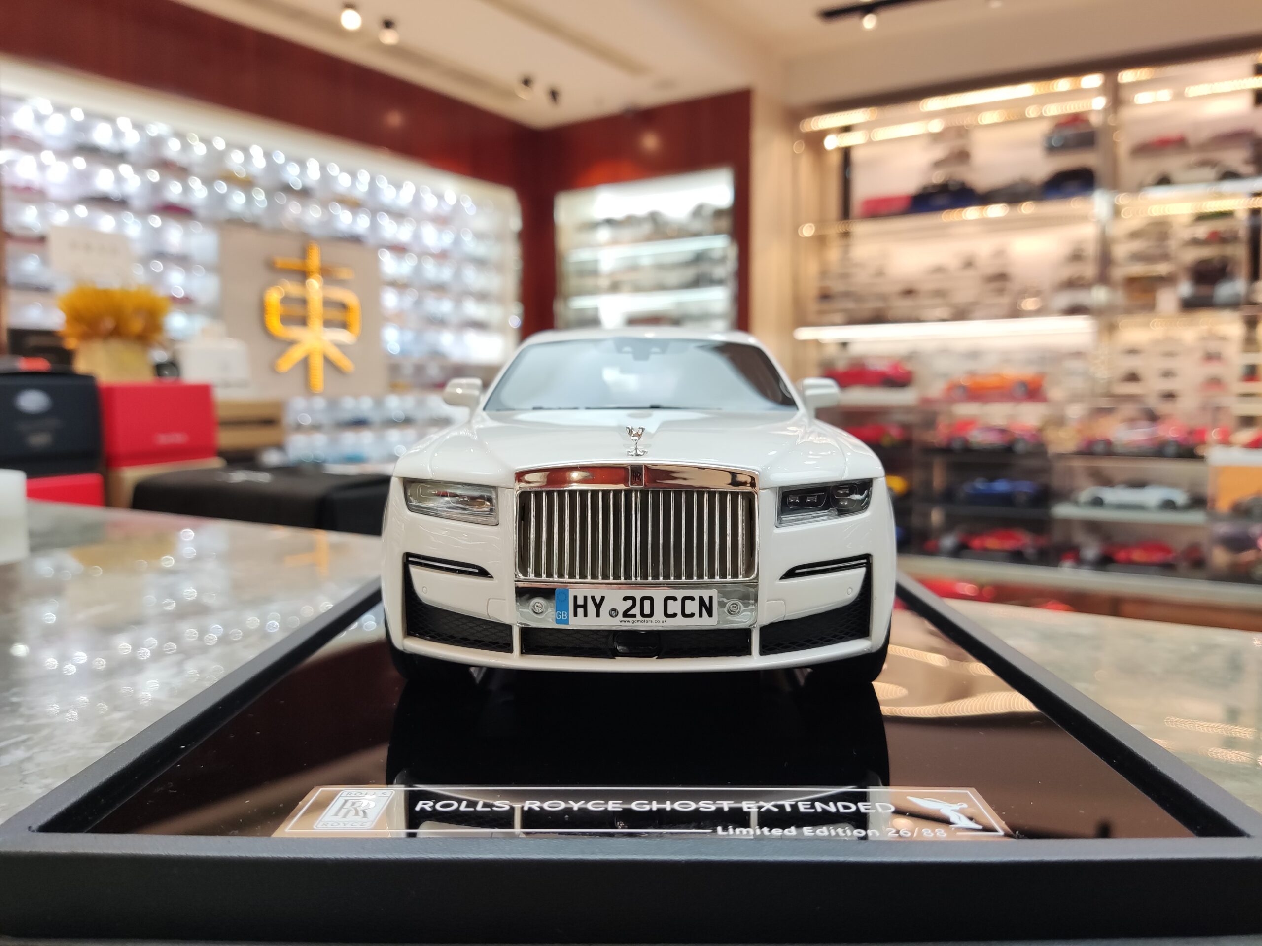 Biggest and Best Worlds Largest RollsRoyce Dealer Opens in Abu Dhabi