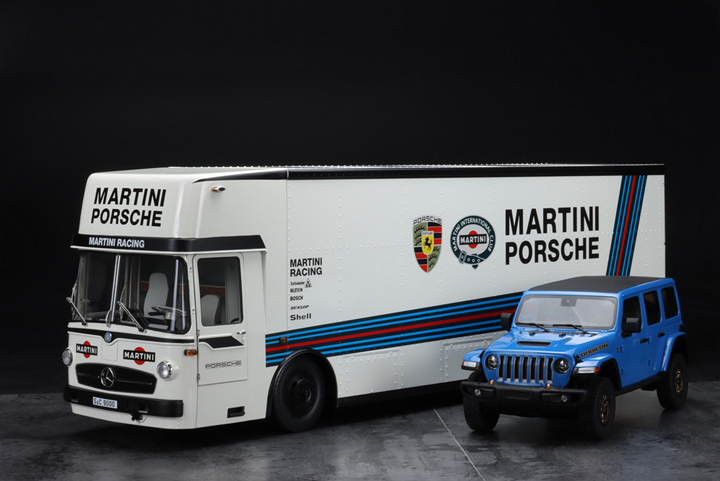 Schuco 1:64 Mercedes-Benz O 317 Transporteur De Course Porsche Martini Racing Blanc 452038000