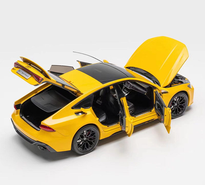 Audi RS7 C8 Kengfai 1:18 -